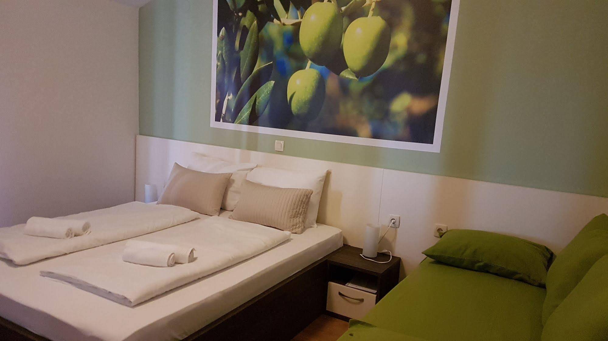 Bed & Breakfast Marta & Tona Kustići Zewnętrze zdjęcie